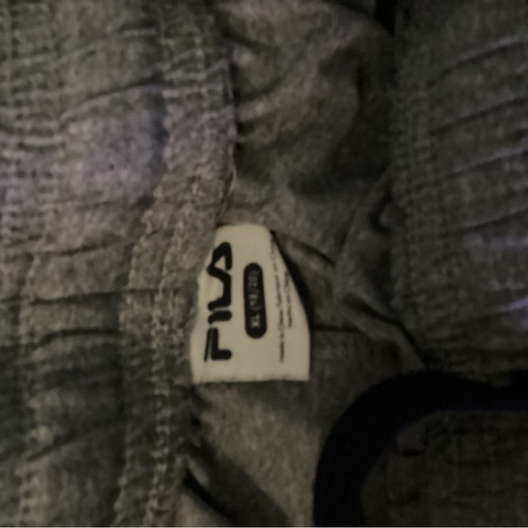 3 pack shorts- boys XL (Puma, Fila, Body Glove) - Picture 6 of 11